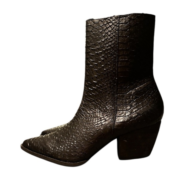 Matisse Shoes - Matisse Caty Snake Pointed Toe Zippered Booties Womens Black 9.5(NO ZIPPER PULL)